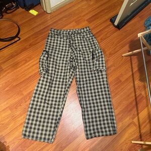 gv gallery raspberry hills plaid cargo